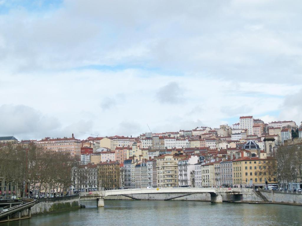 Perrache Sainte Blandine Apartamento Lyon Exterior foto